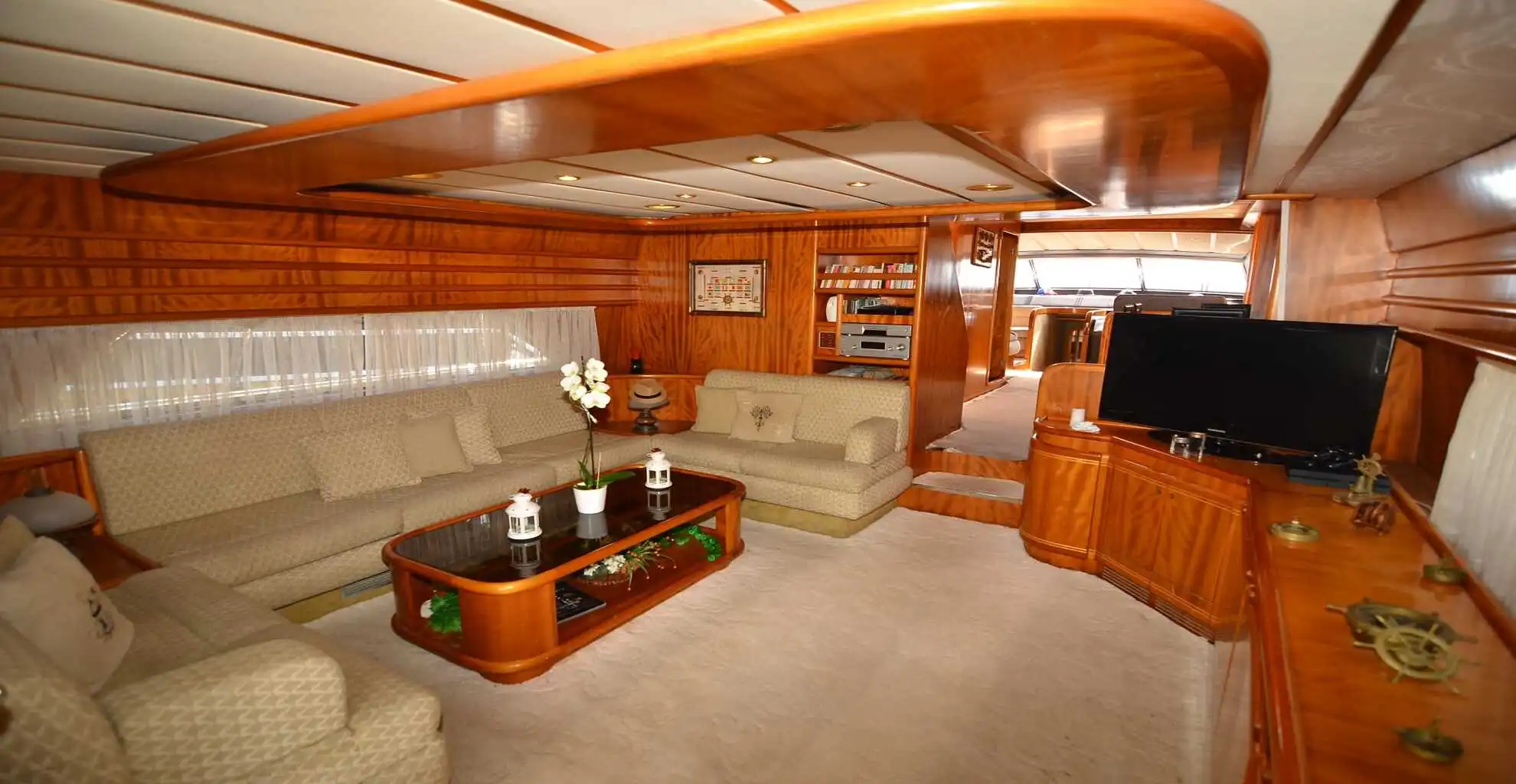 YACHT VİP EMRE